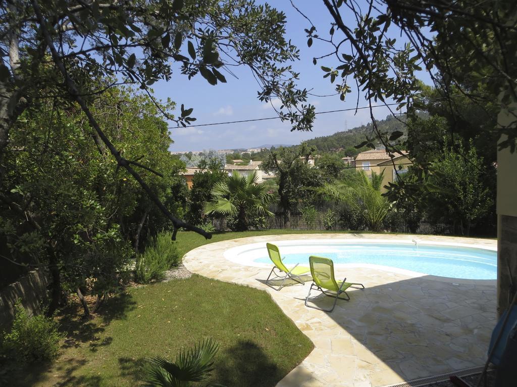 Appartement Dans Villa St Raphael Saint-Raphael  Bilik gambar
